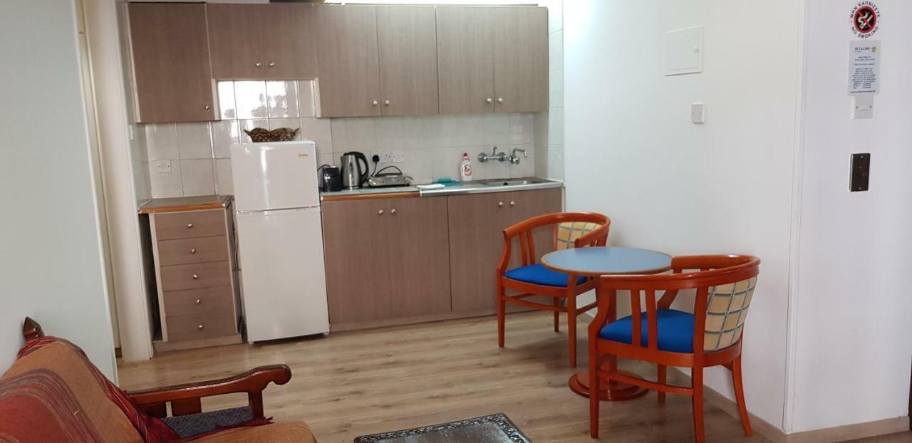 לרנקה Petalmo City Apartments מראה חיצוני תמונה